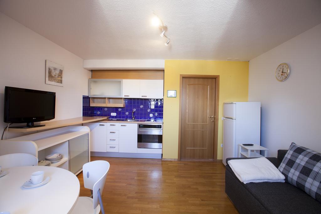 Apartment Center ブレッド エクステリア 写真