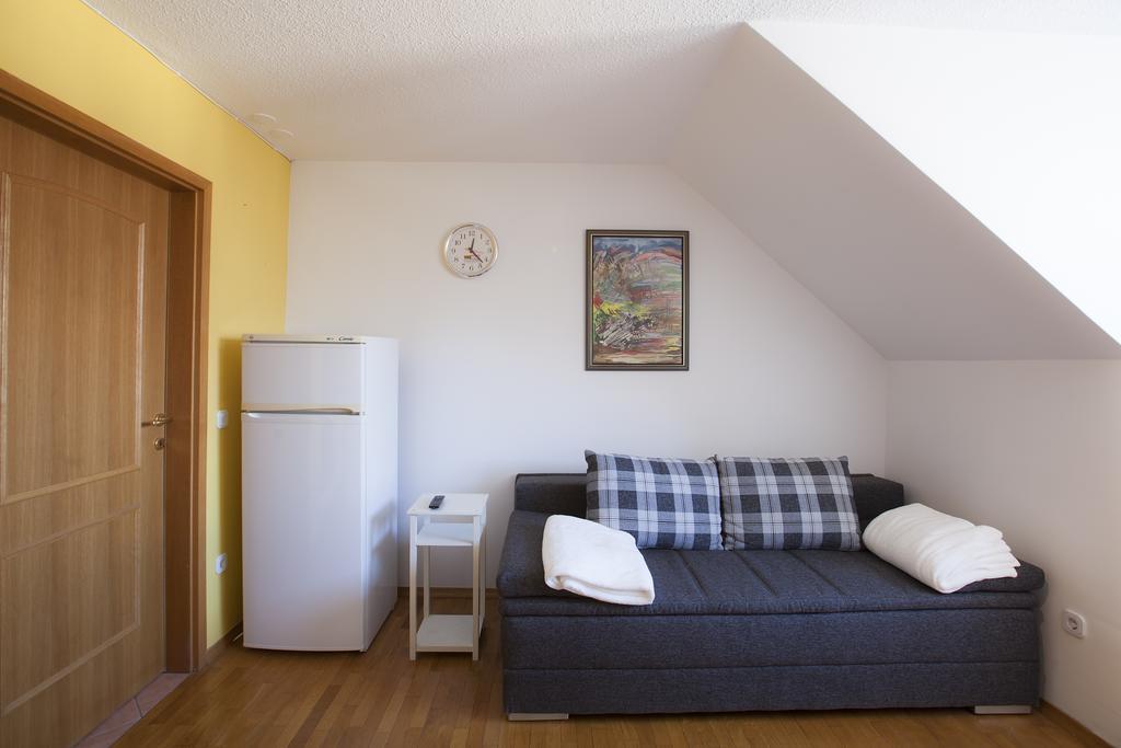 Apartment Center ブレッド エクステリア 写真